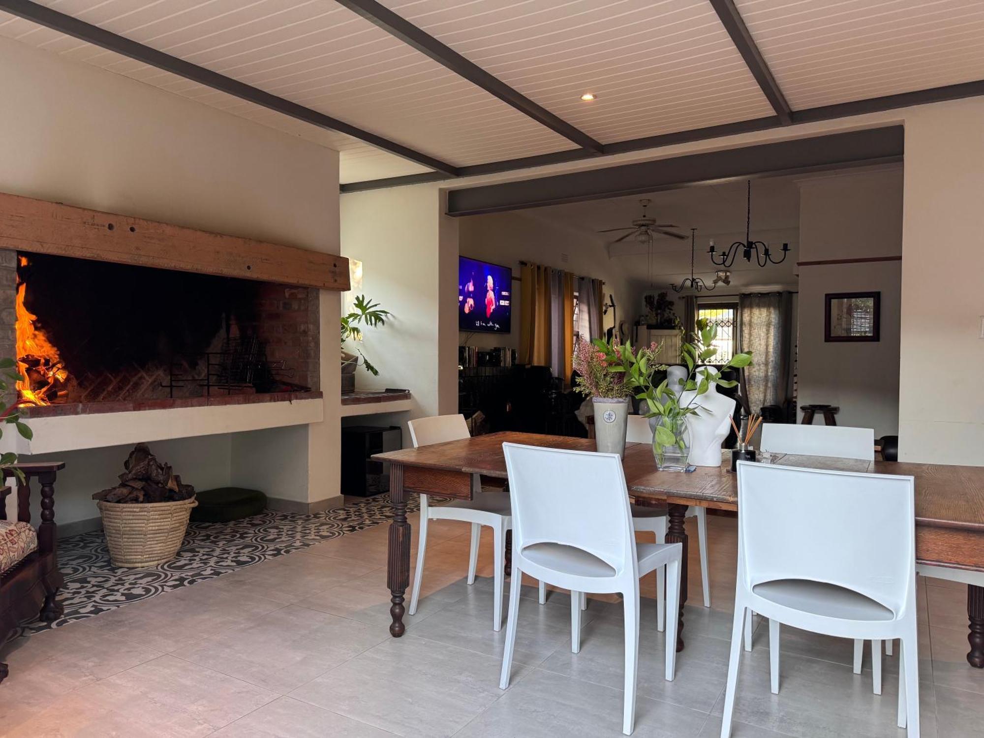 Cosy With An Ocean Breath! Cape Town